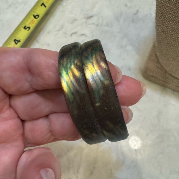 Alexis Bittar RARE peacock feather lucite 2” hoop earrings STUNNING - Picture 8 of 9